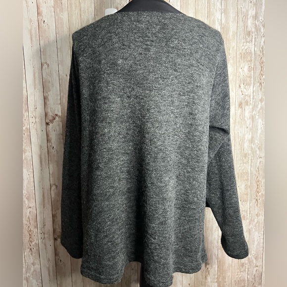 🆕 Sympli Black and Grey Knit Sweater - Picture 5 of 7